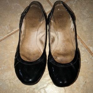Vince camuto black patent leather flats